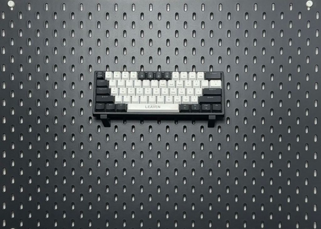 SK-060-O Keyboard hooks (2 Pieces)/خطافات لوحة المفاتيح (قطعتان) (PETG (Glossy Black))