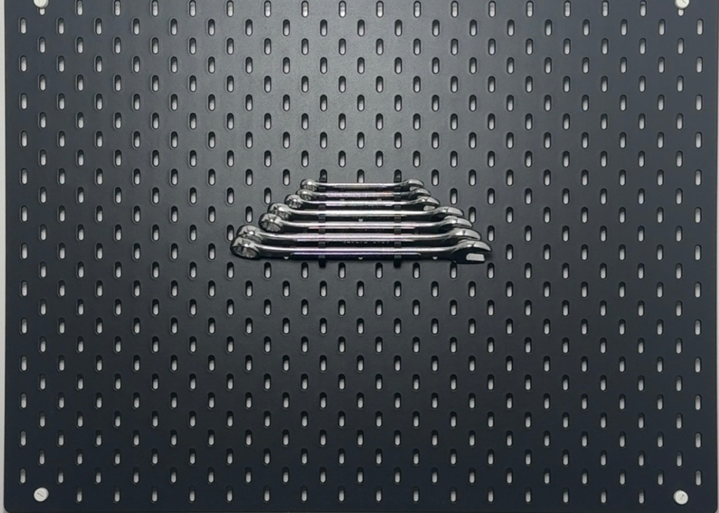 SK-033-WS Wrench holder (For 8 Wrenches)/حامل مفاتيح (لعدد 8  مفاتيح)